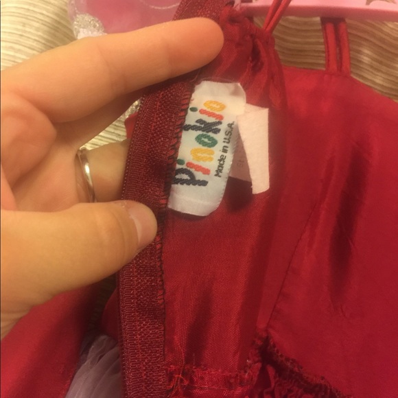 Beautiful shear floral red dress with silk top - Picture 4 of 7